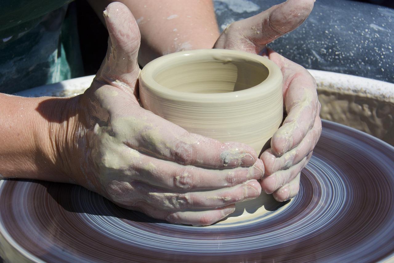 pixabay-pots-4252338_1280
